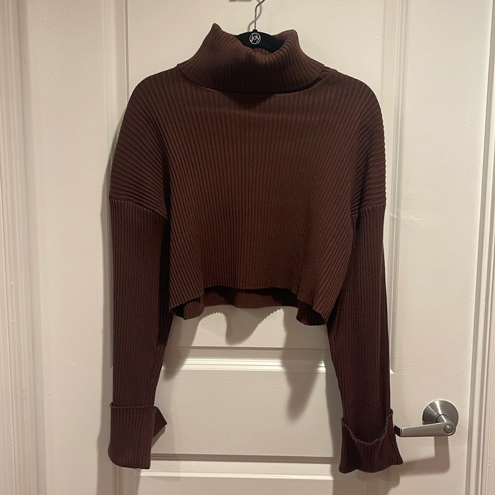 H&M Cropped Turtleneck Sweater Brown Size S